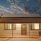 Charles Rasp Motor Inn & Cottages