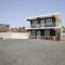 R&V Combate Beach House 1 with Pool
