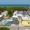 R&V Combate Beach House, 2nd Floor with Pool - Cabo Rojo