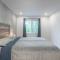 FREE PARKING PRIME LOCATION NEW MODERN CONDO