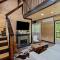 Private Cabin w King Bed and Private Hot Tub