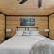 Private Cabin w King Bed and Private Hot Tub