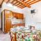 Family Apartments With Pool Near Volterra - Happy Rentals