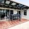 Salt & Pepper; Beautiful Town House in Margs!