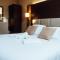 Hotel Le Dauphin Hotel Le Dauphin