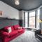 3 bedroom Shalom Sleeps 5 - Ideally Located in Hull- 2 Mins walk to Vibrant Newland Ave