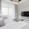 Elegant Apartments with Balcony & Parking Warsaw by Noclegi Renters