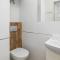 Bright Studio Chorzów for 4 Guests 1,6 km to Silesian Stadium by Noclegi Renters