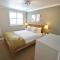 Alexandra Court One Bedroom Central Windsor Flats with Parking