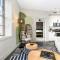 Luxury 2-Bedroom Condo Steps Away from the French Quarter