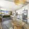Luxury 2-Bedroom Condo Steps Away from the French Quarter