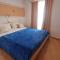 Apartment Igor with Balcony and Sea View
