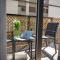 Contemporaneamente 147 - Modern & Comfort Rooms