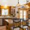 Lacys Log Cabin Alto Home with Mountain Views! - Alto