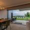 Iris Croatica J - deluxe apartment with shared pool, awarded BEST APARTMENT IN CROATIA 2024 - Oroslavje