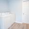 Charming 3BR2BA Gem Close to Downtown Riverwalk