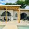 Las Guapas Villas Tamarindo