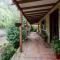 Camellia Cottage - Country Rustic Charm Close to Forest and Town
