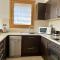 Apartament al centre dEsterri amb vistes úniques by RURAL DÀNEU