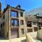 Apartament al centre dEsterri amb vistes úniques by RURAL DÀNEU