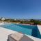 Villa Solevara - luxury villa with Infinity Pool, jacuzzi, cinema room & luxury amenities