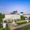 Taj Gandhinagar Resort and Spa - غانديناغار