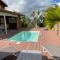 Villa neuve de standing en bois avec piscine