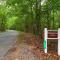 Coyote Cabin at Woodland Retreat at DeSoto beside DeSoto State Park - Fort Payne