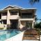 Frangipani Place - Absolute Beachfront - South Mission Beach