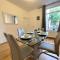 Robinhuts - 3 Bed Accommodation -Perfect for Contractors, Families & Students