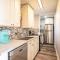 3BR HOME SLEEPS 8 DOWNTOWN Med CTR /pet/EV