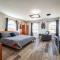 3BR HOME SLEEPS 8 DOWNTOWN Med CTR /pet/EV
