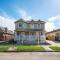 3BR HOME SLEEPS 8 DOWNTOWN Med CTR /pet/EV