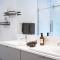 Revy Bliss - Dazzling Condo in the Mountains