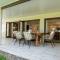 Alani - Absolute Beachfront - Sleeps up to 10