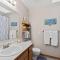 Hot tub! Sleeps 8-11Upscale Area