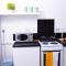 Inviting 1-Bed Apartment in London near Hotsput - London