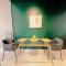 Studio Staycation DSara @ Linked MRT, Near Thomson Hospital & Sungai Buloh Hospital
