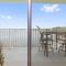 Stunning 2nd Story Views - Dunedin