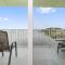 Dolphins Playground - 2nd Story Balcony - 达尼丁