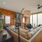 Views and Hot Tub Sky Barn Retreat in Beech Mtn!