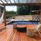 Casa - anexa ao Winner Beach Hotel (Praia da Juréia, São Sebastião)
