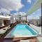 Luxury 1 BDR , Rooftop POOL, Gym, in Downtown D2