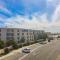 Luxury Beach Escape Sleeps 4 - Ocean View - Spa - Pool - Gym - Back Up Power - 开普敦