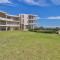 Luxury Beach Escape Sleeps 4 - Ocean View - Spa - Pool - Gym - Back Up Power - 开普敦