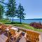 Cozy Langley Retreat Water Views and Beach Access - Langley