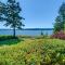 Cozy Langley Retreat Water Views and Beach Access - Langley