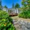 Cozy Langley Retreat Water Views and Beach Access - Langley