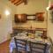 Cosy Farmhouse in Proceno with Swimming Pool