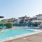 Cosy Apartment in Lido delle Nazioni with Pool